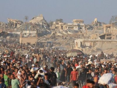 Distribuição de ajuda humanitária aos palestinos da Faixa de Gaza | Imagem: Vatican News